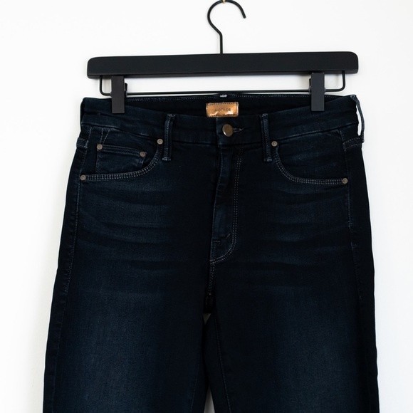 SOLD-Mother Denim Looker Crop Skinny Jeans in Coffee, Tea, or Me Size 26 - Picture 8 of 15